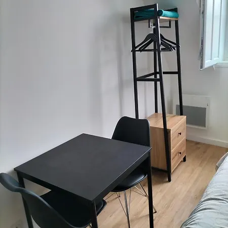 Mutum - 2 Personnes Ou Duplex 5 Personnes , Idealement Places A 100m De La Appartement