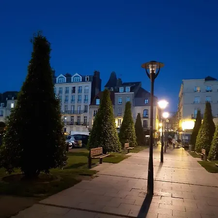 Mutum - 2 Personnes Ou Duplex 5 Personnes , Idealement Places A 100m De La Апартаменты *