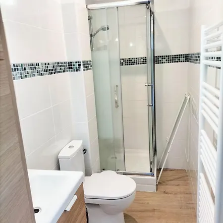 Mutum - 2 Personnes Ou Duplex 5 Personnes , Idéalement Placés à 100m De La