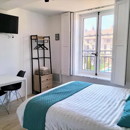 Mutum - 2 Personnes Ou Duplex 5 Personnes , Idealement Places A 100m De La Апартаменты *