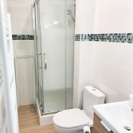 Mutum - 2 Personnes Ou Duplex 5 Personnes , Idéalement Placés à 100m De La *