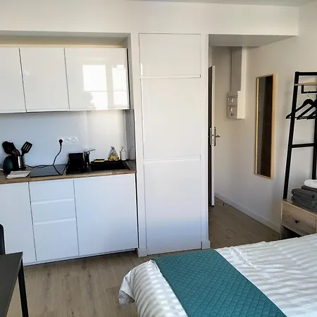 Mutum - 2 Personnes Ou Duplex 5 Personnes , Idealement Places A 100m De La Апартаменты *