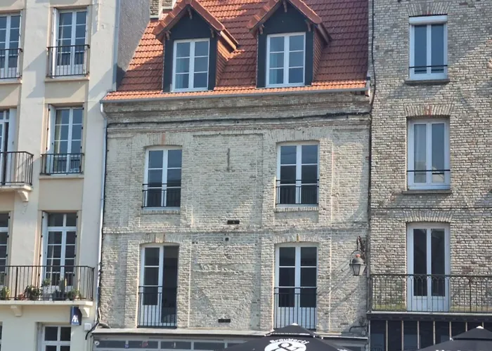 Apartment Mutum - 2 Personnes Ou Duplex 5 Personnes , Idealement Places A 100m De La Dieppe